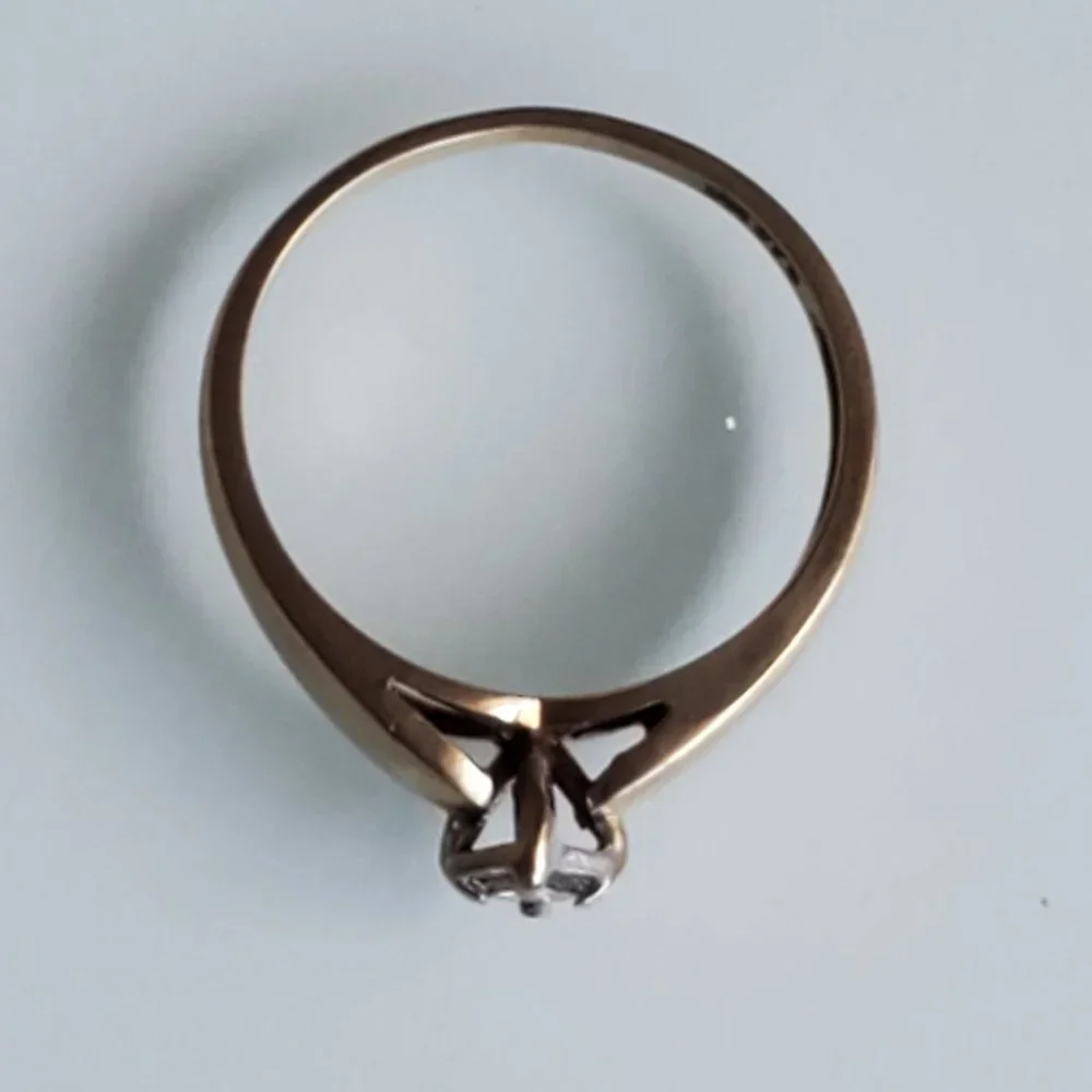 10K Yellow Gold Square Cut Solitaire By CJC Vintage Ladies Ring Size 7 - Picture 2 of 5